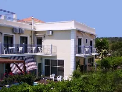 Kourkoumelata Apartment Kaligata