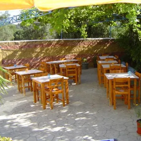 Kourkoumelata Apartment *