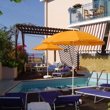Apartment Kourkoumelata Kaligata